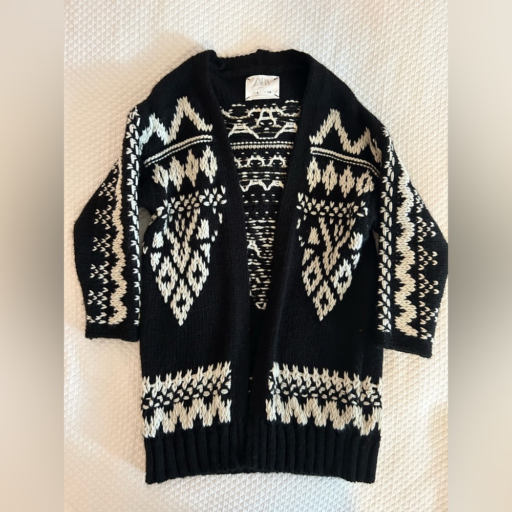 Zara sweater - size 6